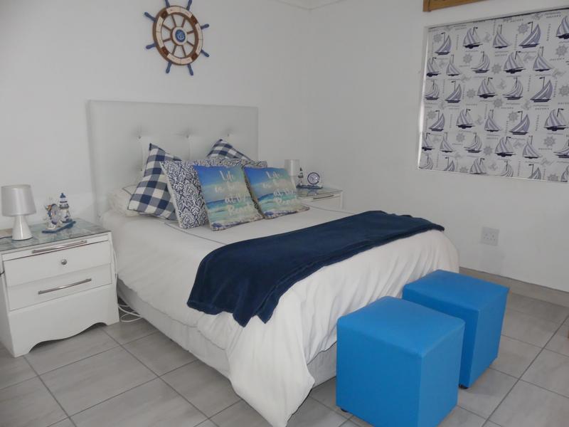 2 Bedroom Property for Sale in Britannia Bay Western Cape